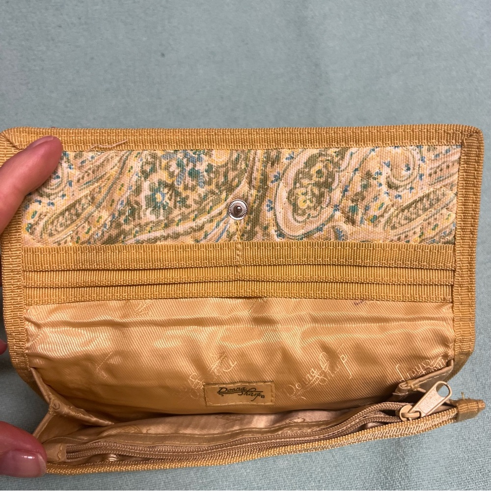 Donna Sharp fabric Paisley Clutch wallet multiple pockets and slots zip coin - Picture 5 of 8